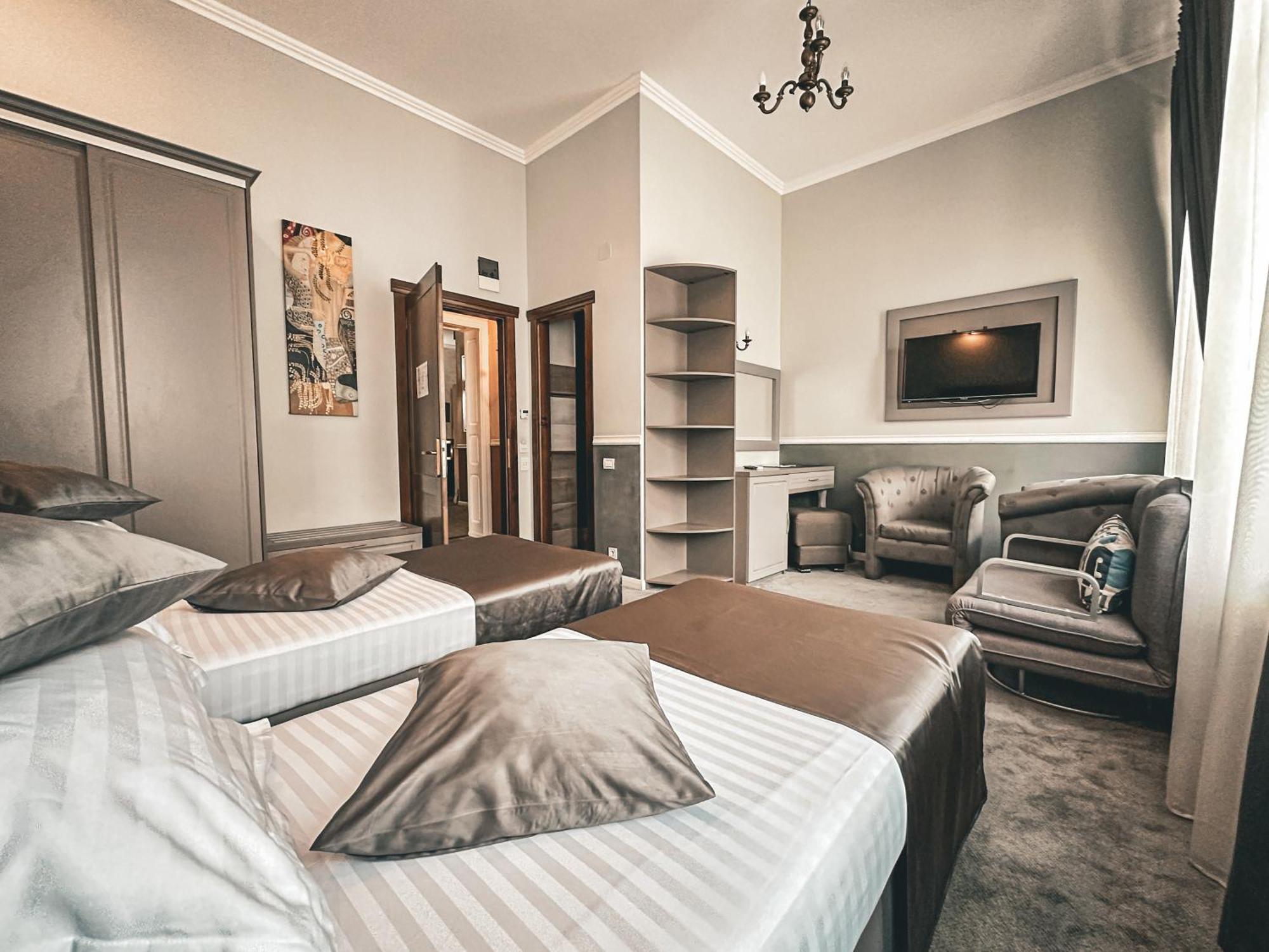La Strada Boutique Villa Piteşti Exterior foto